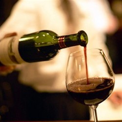 איך מחליטים איזה יין לקנות? מאת גיל פלד 
