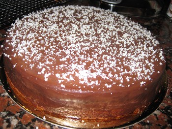 עוגת שוקולד בקרם וניל